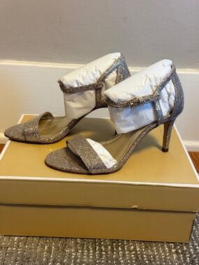Michael Kors Simone Glitter Mesh Sandals Silver Sand Heels Size 5